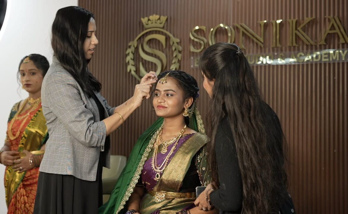 HD or Airbrush Makeup: What’s Best for Indian Wedding Photography?