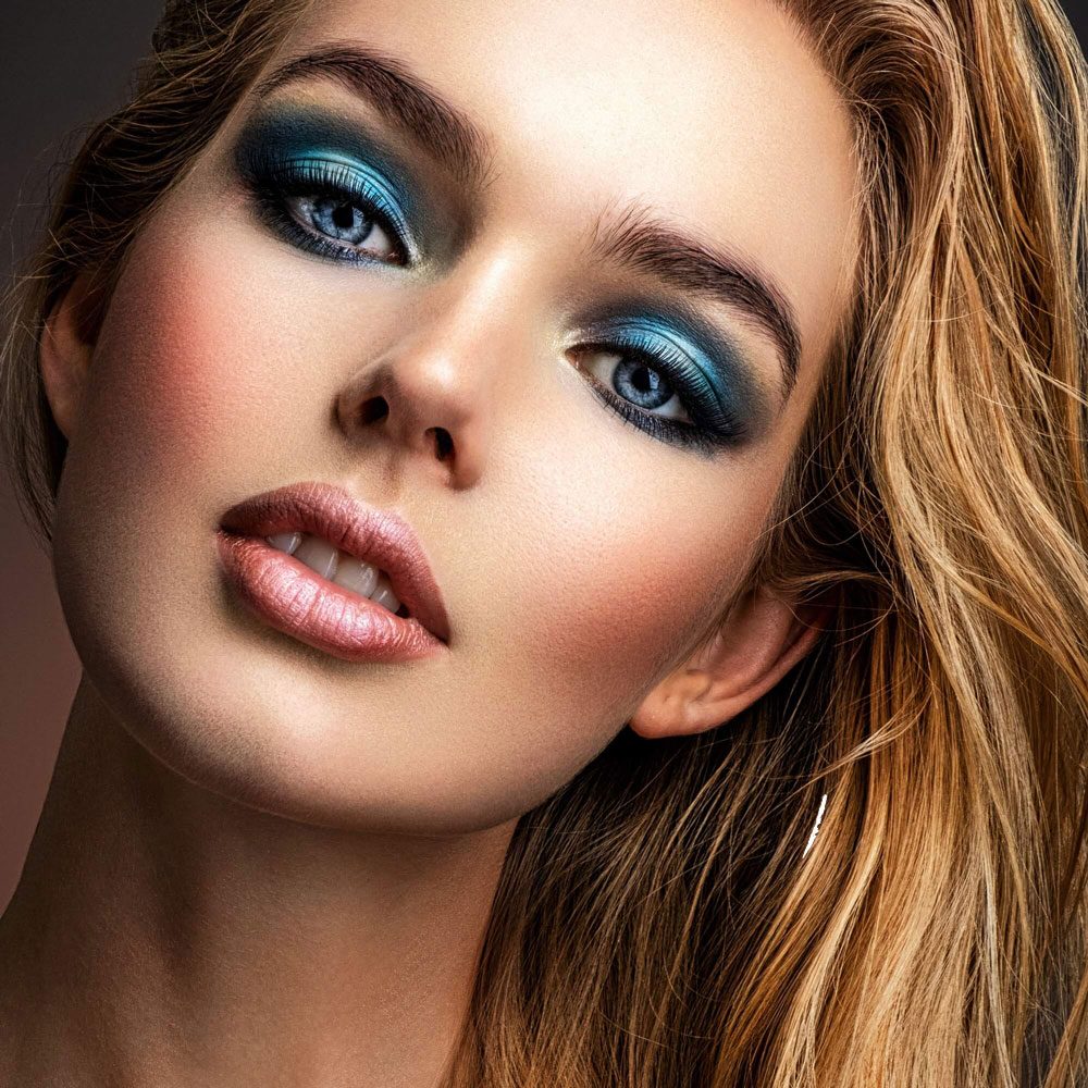 photo-of-young-woman-with-style-make-up-1.jpg photo-of-young-woman-with-style-make-up-1.jpg